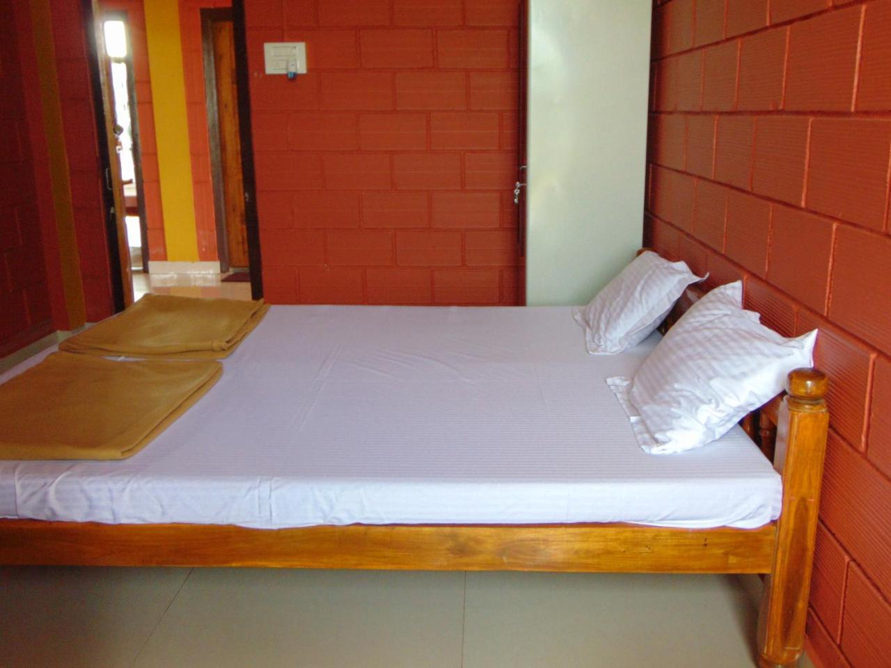 Shanthi Krishna Residency Gokarna  Eksteriør billede