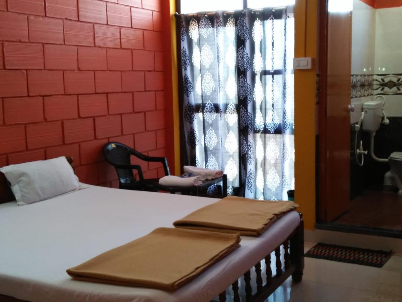 Shanthi Krishna Residency Gokarna  Eksteriør billede