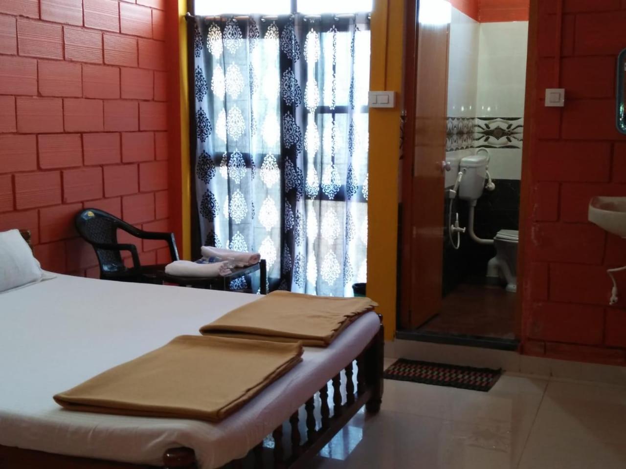 Shanthi Krishna Residency Gokarna  Eksteriør billede